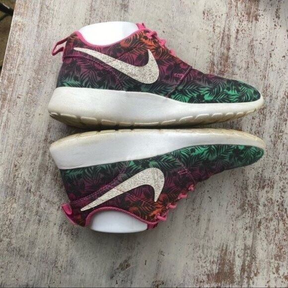 Nike Roshe Run Palm Tree Floral Running Shoes (677784-602) w 7 y 5.5 - Picture 3 of 10